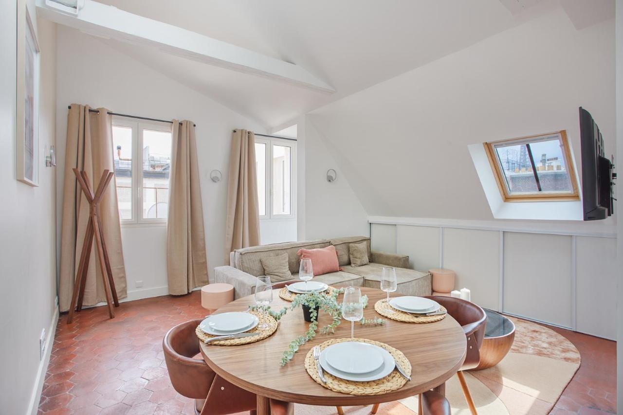 Apartement Montaigne George V By Studio Prestige Parigi Esterno foto