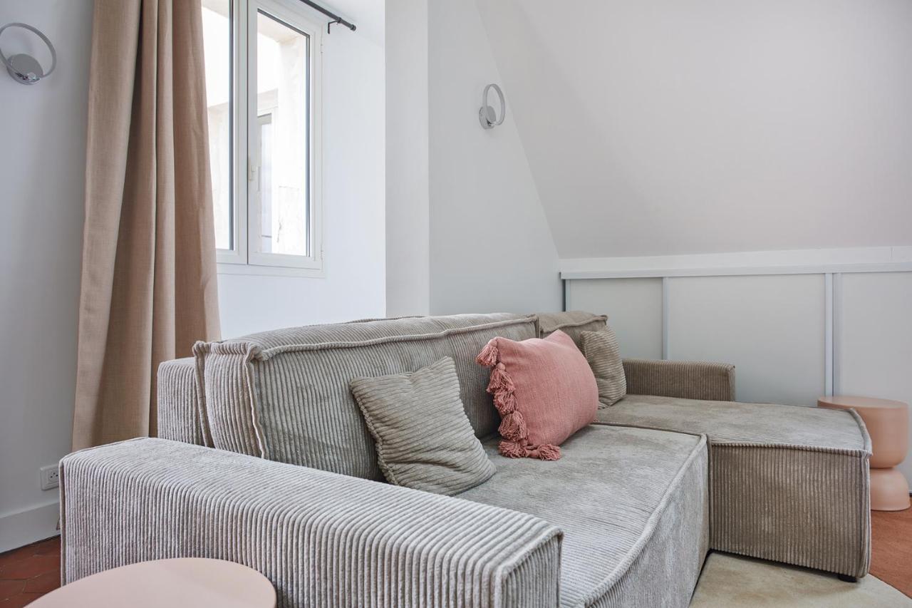 Apartement Montaigne George V By Studio Prestige Parigi Esterno foto
