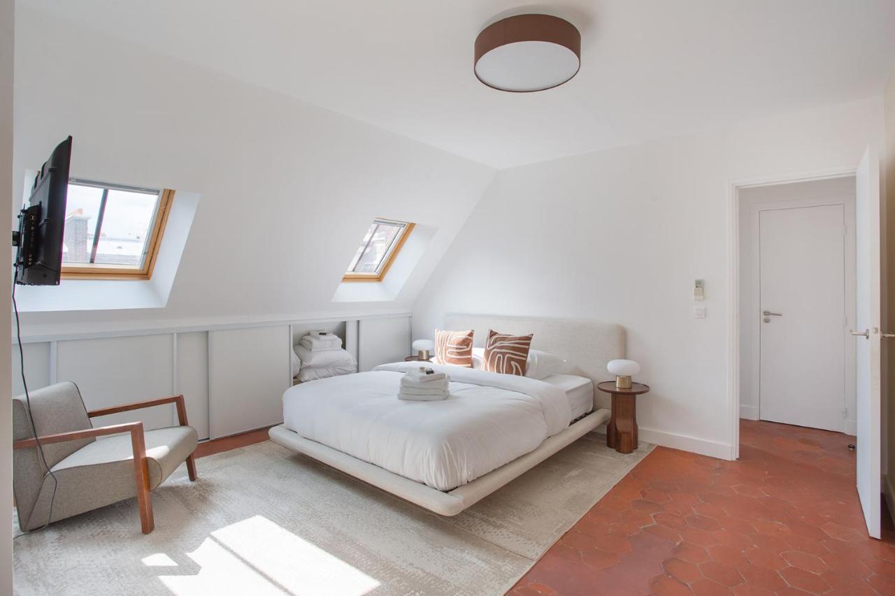 Apartement Montaigne George V By Studio Prestige Parigi Esterno foto